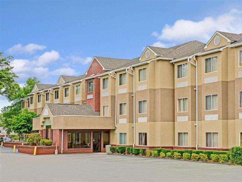 Microtel Inn By Wyndham Lake Norman Cornelius Extérieur photo