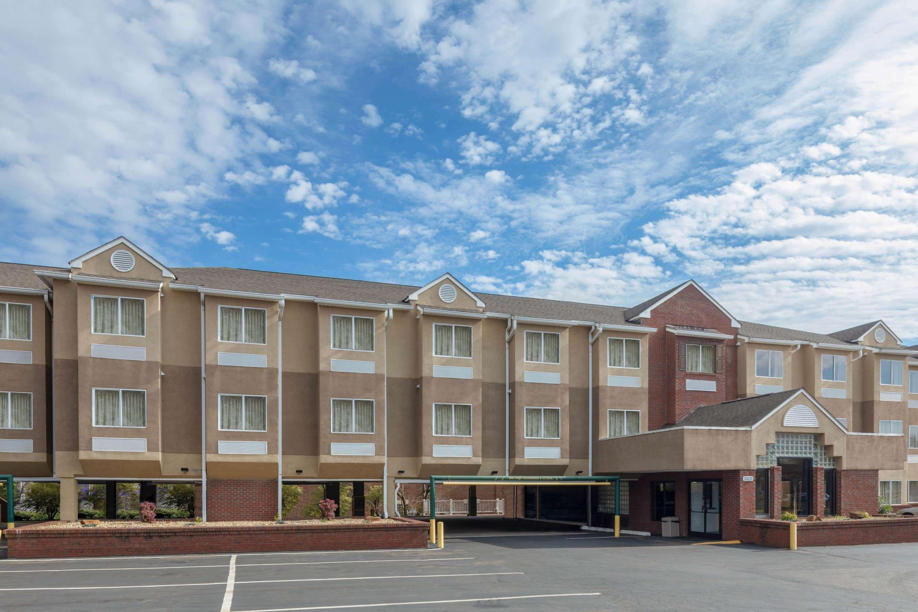 Microtel Inn By Wyndham Lake Norman Cornelius Extérieur photo