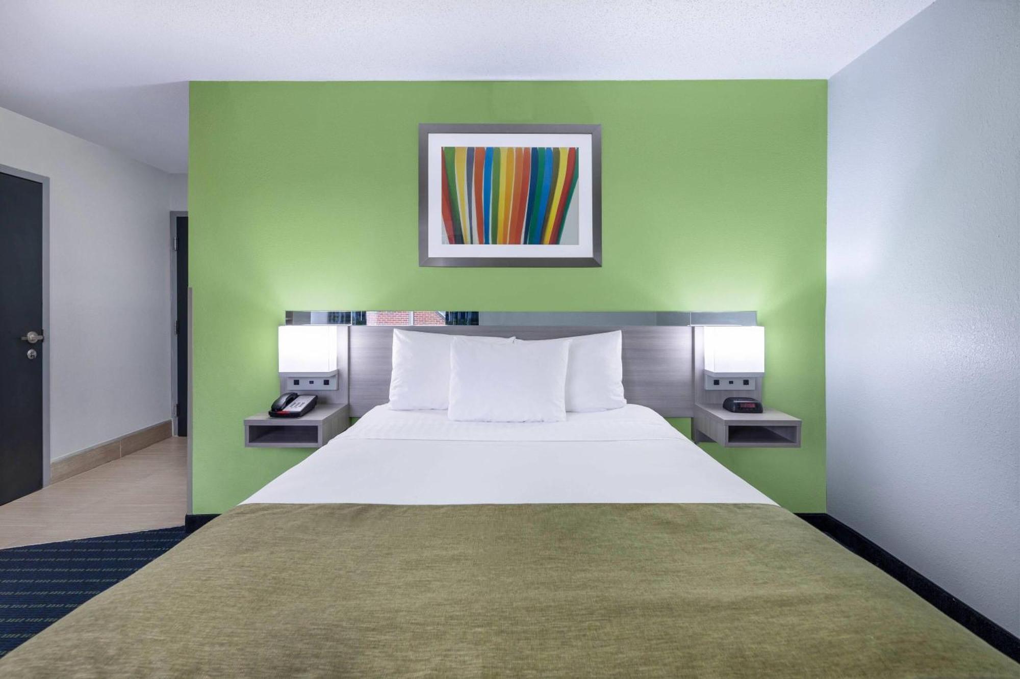 Microtel Inn By Wyndham Lake Norman Cornelius Extérieur photo