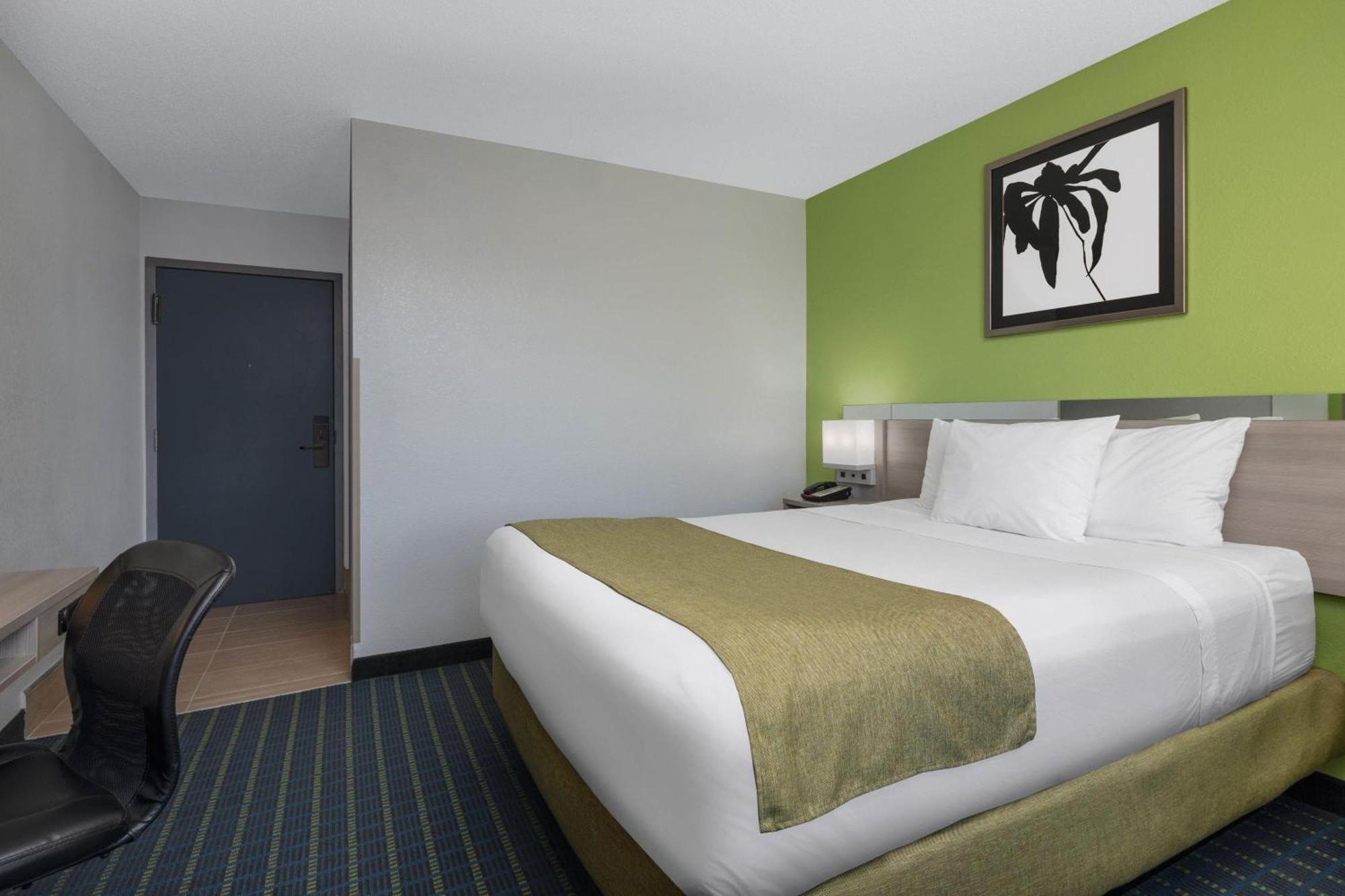 Microtel Inn By Wyndham Lake Norman Cornelius Extérieur photo